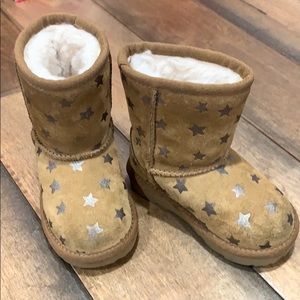 Ugg star boots